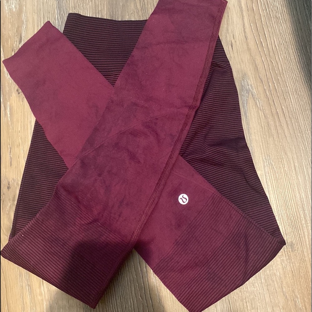 COPY - Size 0 lululemon ombre discontinued ebb to train tight leggings
